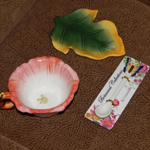 Corner Ruby Botanical Collection White Flower Shape Teacup Leaf Saucer Spoon NWT - Picture 8 of 13
